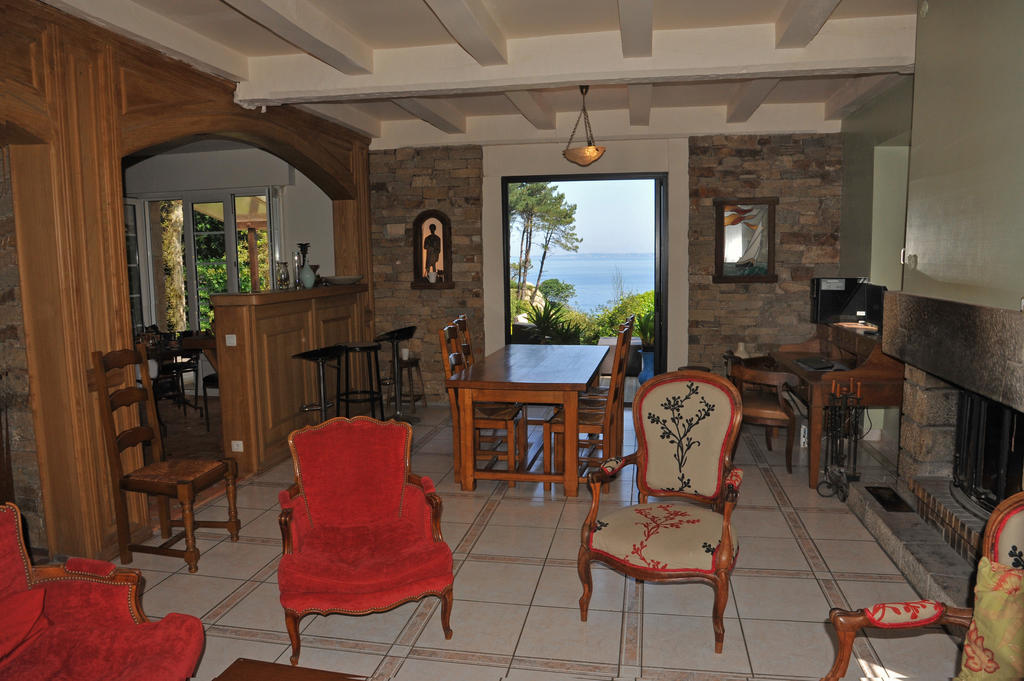 Les Fous De Bassans Bed & Breakfast Poullan-sur-Mer Dış mekan fotoğraf